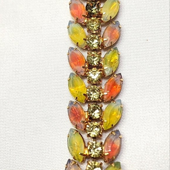 Vintage Kramer Signed Opal Glass Bracelet - Picture 11 of 11